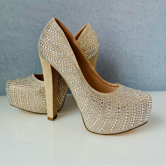 De Blossom Collection Sparkling Gold Heels - Picture 1 of 9